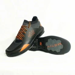 Motiv Mens Flash Smoke/Orange Right Hand Wide Width -Bowling Equipment Shop 05771fad 28ac 4356 80eb 650279ff9317
